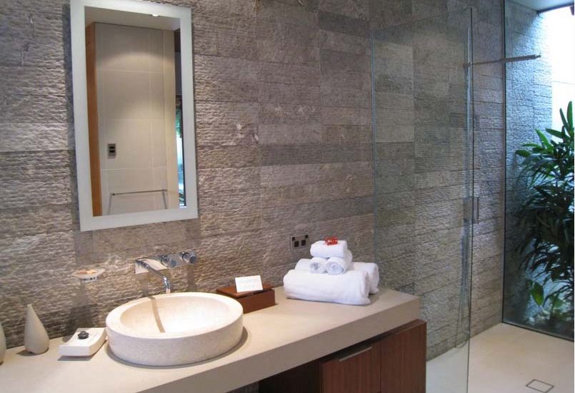 5 Razones para Elegir Mármol Gris en el Diseño de Interiores Moderno